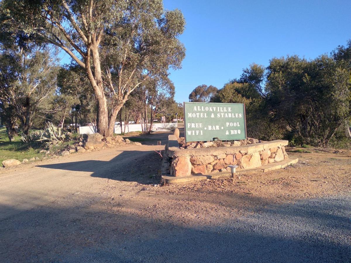 Allonville Gardens Motel Wagga Wagga Exterior photo